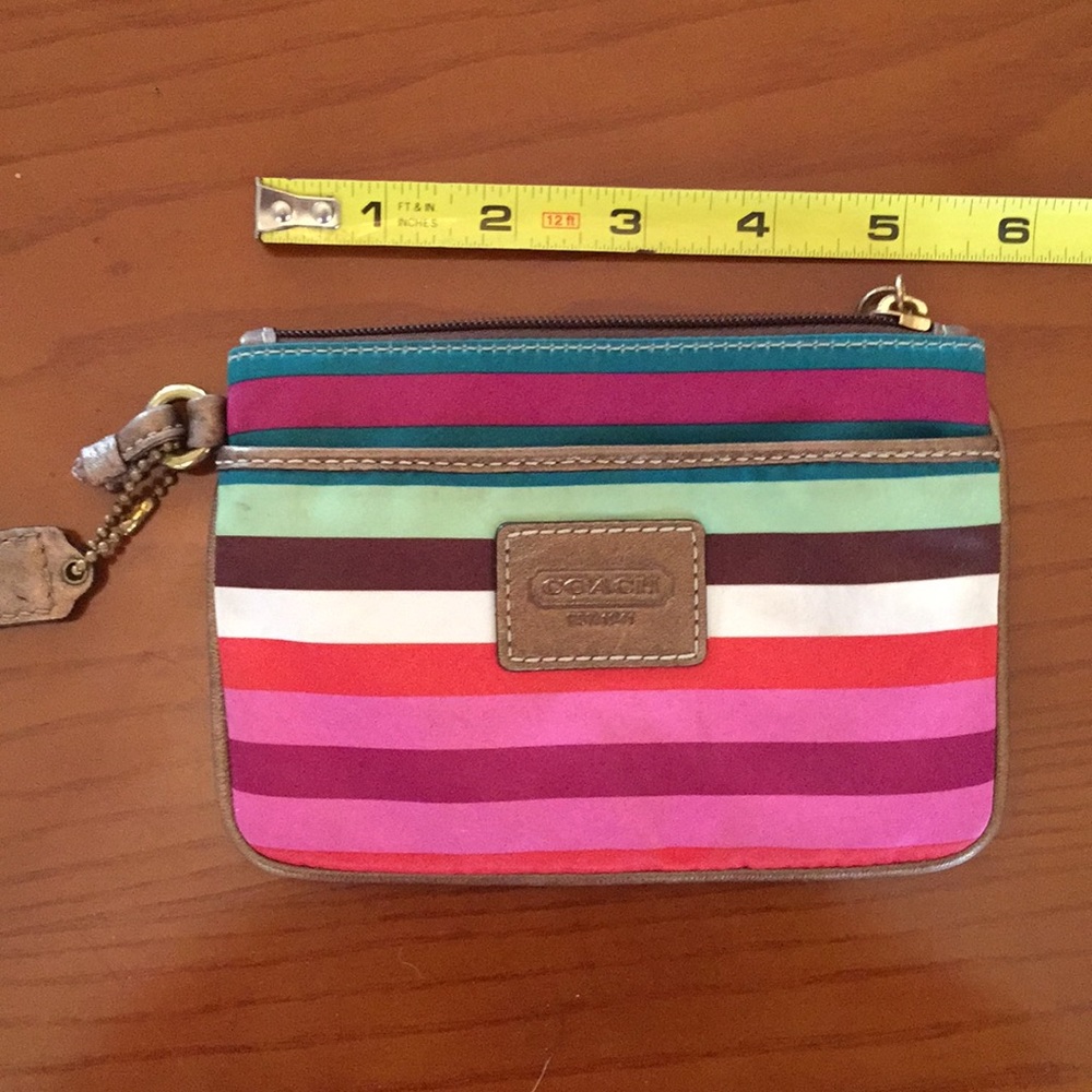 Wristlet Coach small